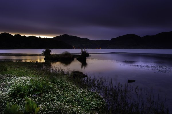 Река в сумерках