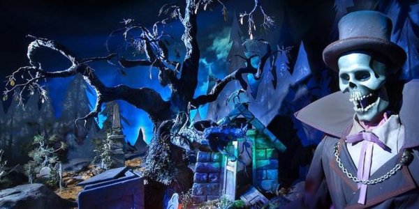 Диснейленд в Париже дом с привидениями