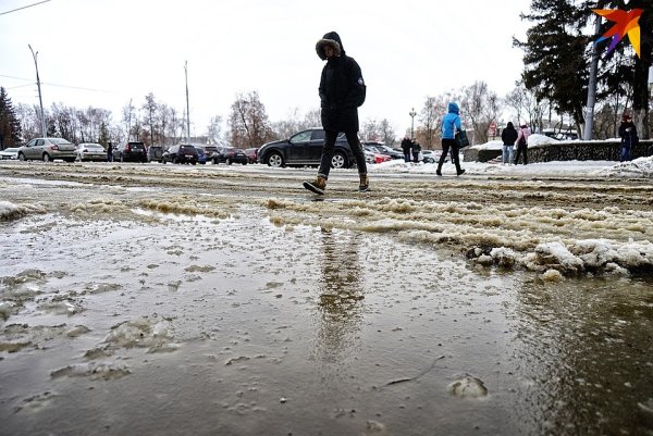 Ребенок в слякоти