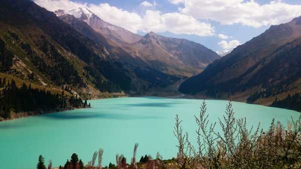 Тянь Шань озеро