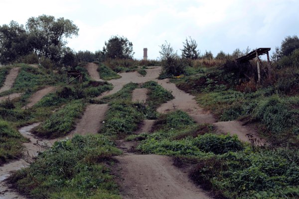 Полежаевский парк СПБ