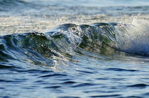 Байкал волны