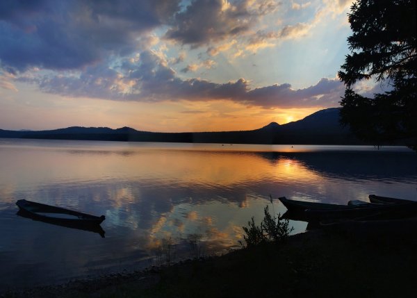 Озеро (водохранилище) Зюраткуль. Челябинская область
