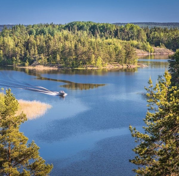 Озеро Лахденпохья Карелия