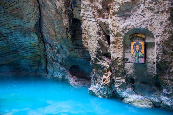 Провал Пятигорск