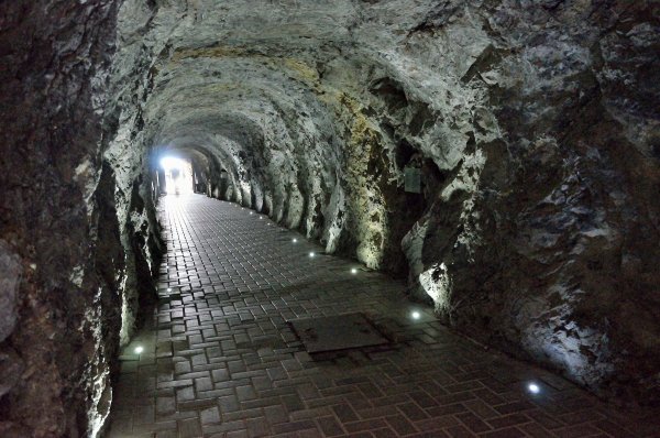 Озеро провал Пятигорск туннель