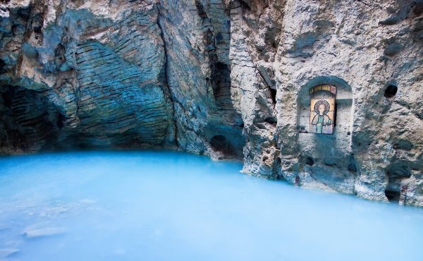 Гора Машук и озеро провал Пятигорск