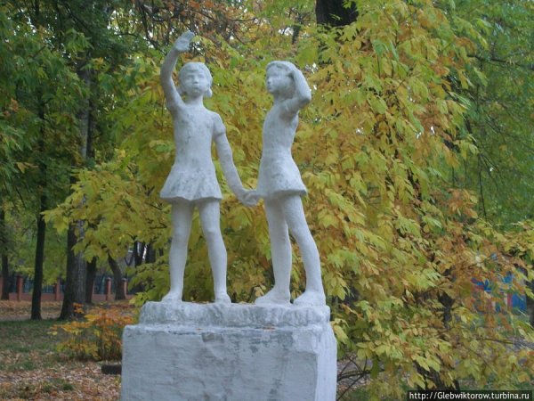 Парк пионеров Курск сад