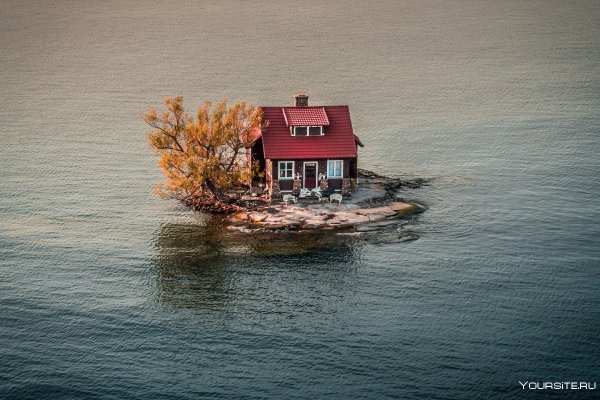 Одинокий домик