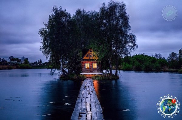 Домик у озера старый Солотвин Житомирской области