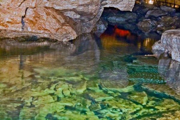 Подземные озера Кунгурской пещеры