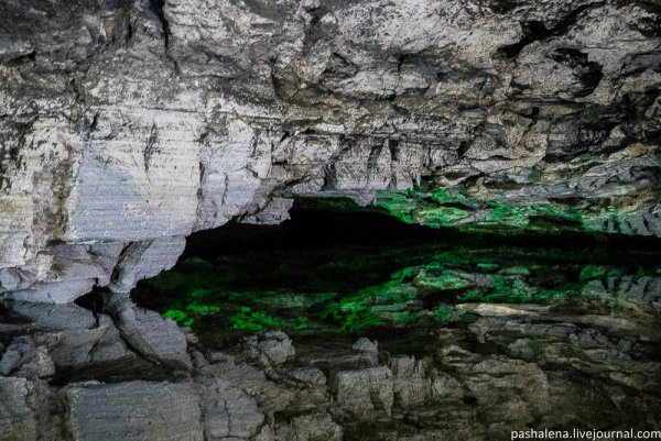 Ледяная пещера Кунгур озеро