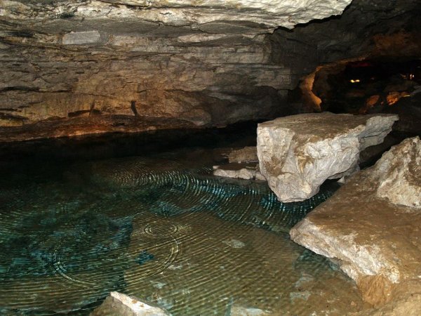 Кунгурская Ледяная пещера грот длинный