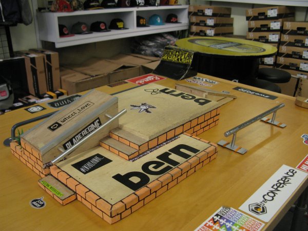 Трассы для фингерборда