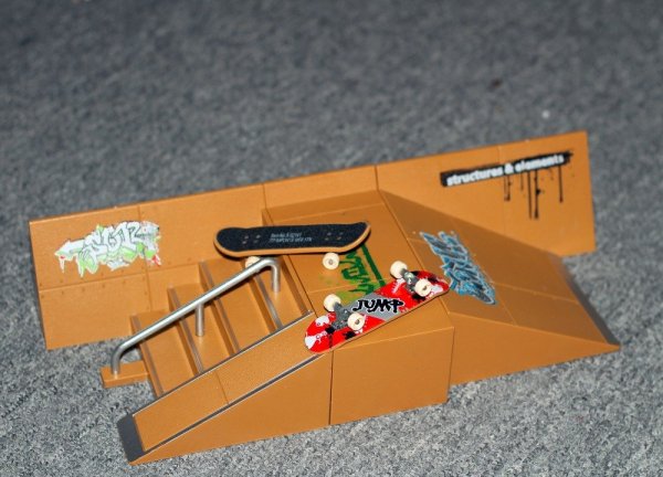 Фингер рампы скейт парк