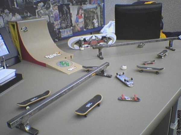 Фингер скейт парк стрит