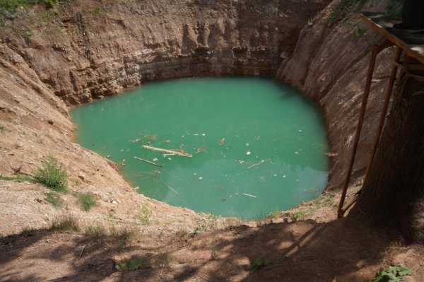 Озеро Драконий глаз Марий