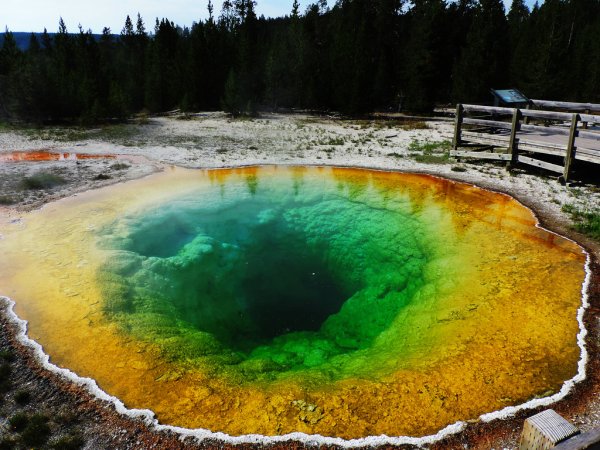 Озеро утренней славы Йеллоустонский парк