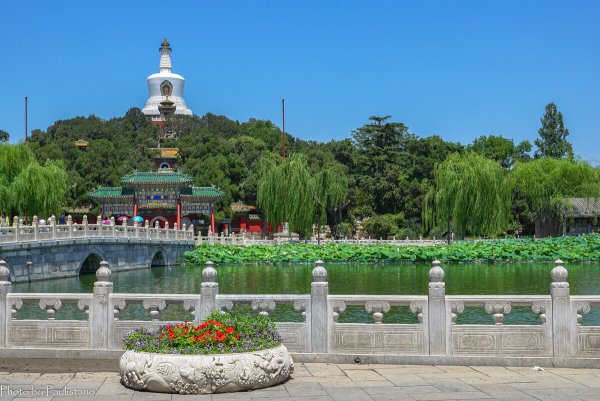 Императорский парк Бэйхай