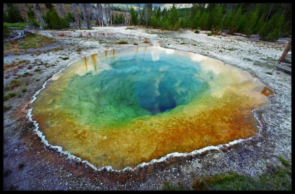 Озеро утренней славы США