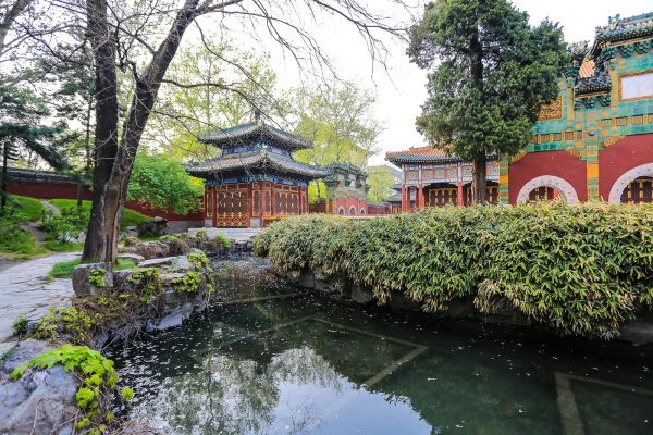 Парк Бэйхай в Пекине