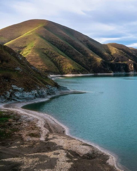 Озеро в Чечне Кезеной