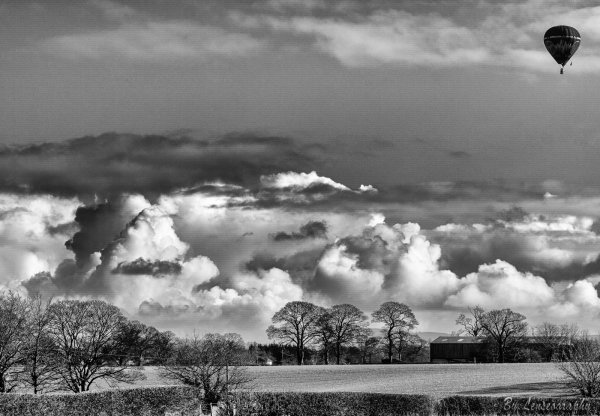 Плохая погода черно-белая