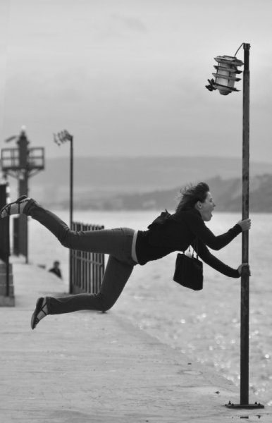 Ветерок треплет арматуру