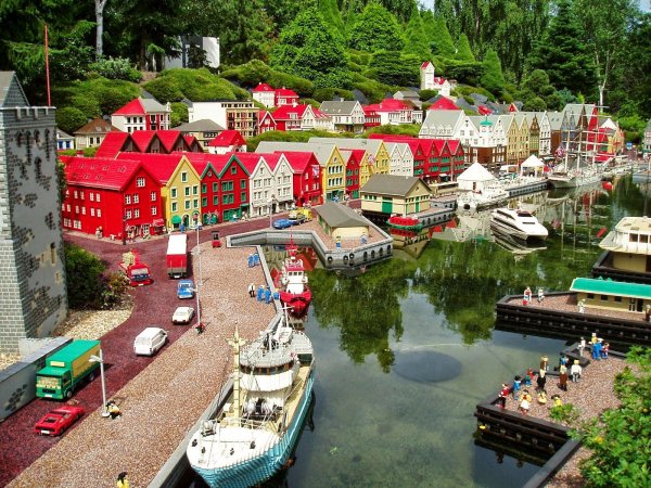 Парк Леголенд в Дании