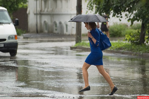 Ливень летом в городе