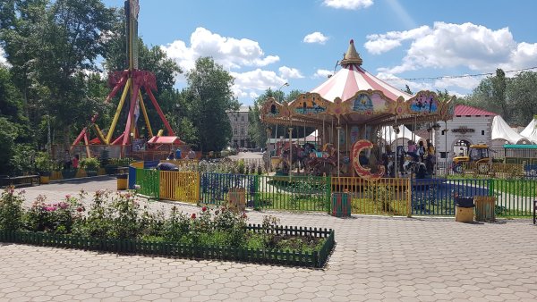 Оренбург достопримечательности парк тополя