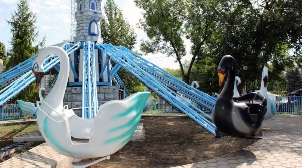 Парк тополя аттракционы 2022