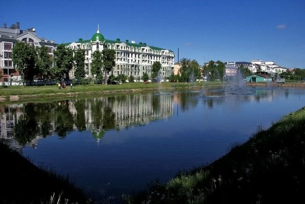 Казанский парк черное озеро