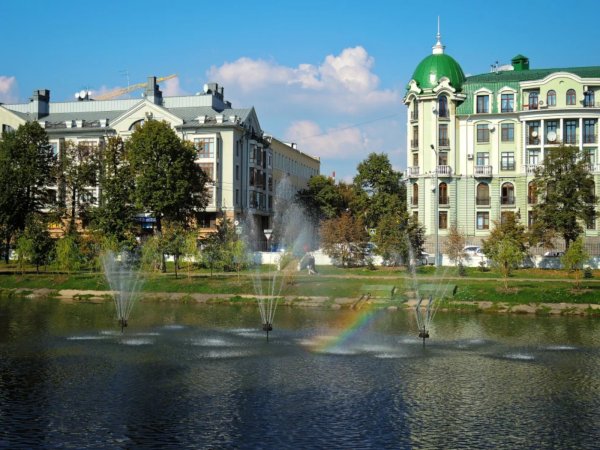 Парк черное озеро