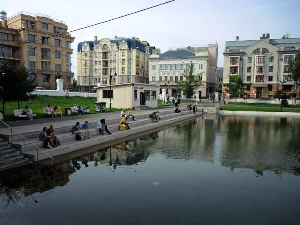 Парк черное озеро Казань