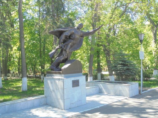 Памятник Александра Матросова Ульяновск