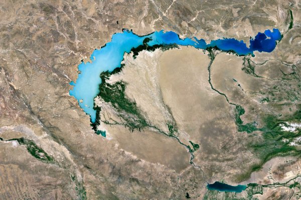 Алматинская область озеро Балхаш