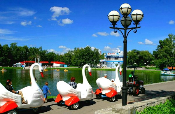 Сад белое озеро, Томск