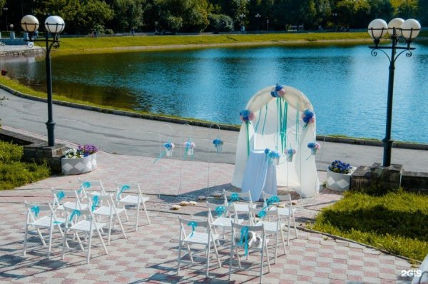 Сад белое озеро, Томск