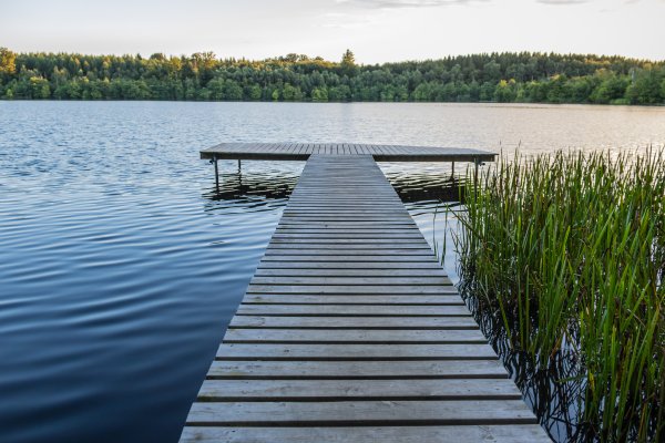 Пирс на реке