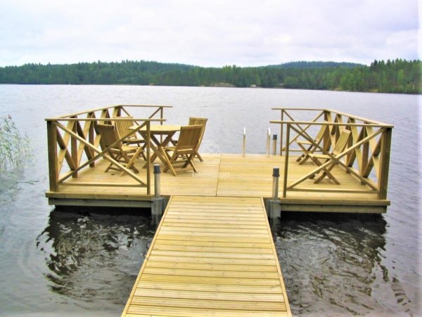 Деревянный причал