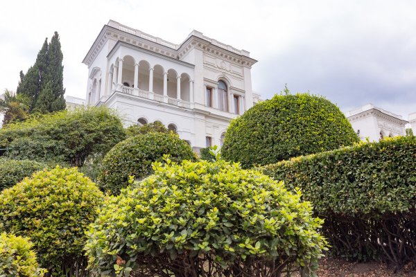 Ялта Ливадийский дворец парк