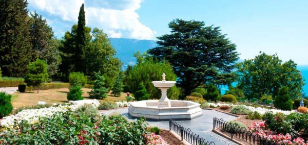 Ливадийский парк Крым