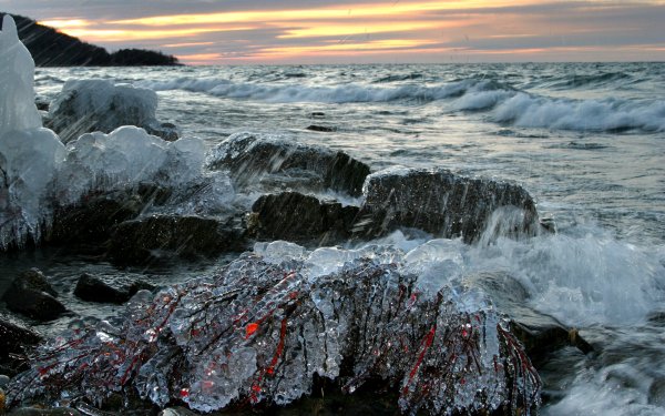 Баренцево море шторм
