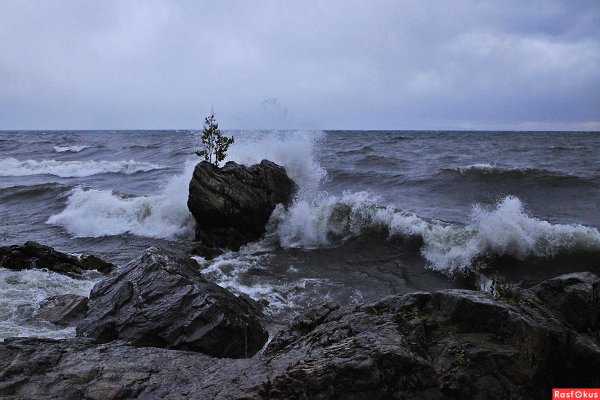 Озеро Байкал шторм волны