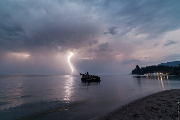Озеро Байкал шторм