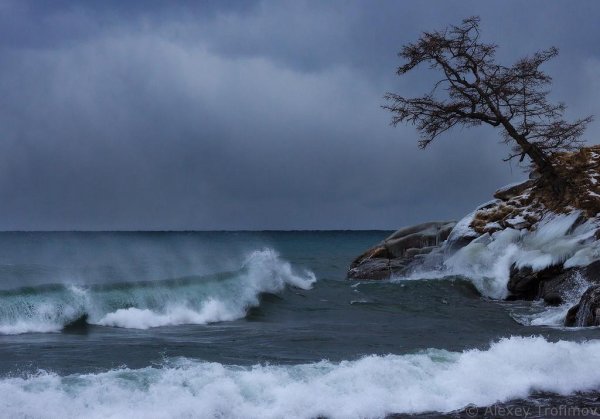 Ветер Сарма на Байкале
