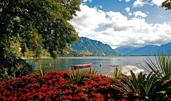 Озеро Женева Швейцария