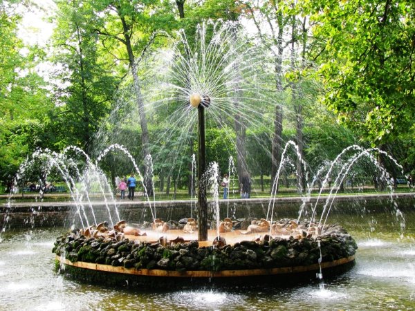 Петергоф. Столица фонтанов