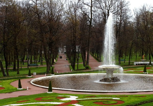 Парк фонтанов в Петергофе
